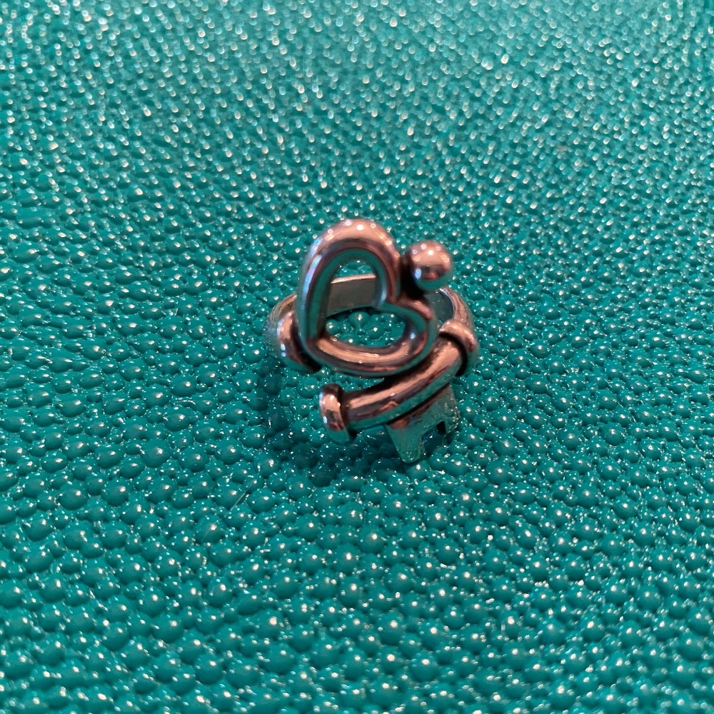 James Avery Key to my Heart Ring